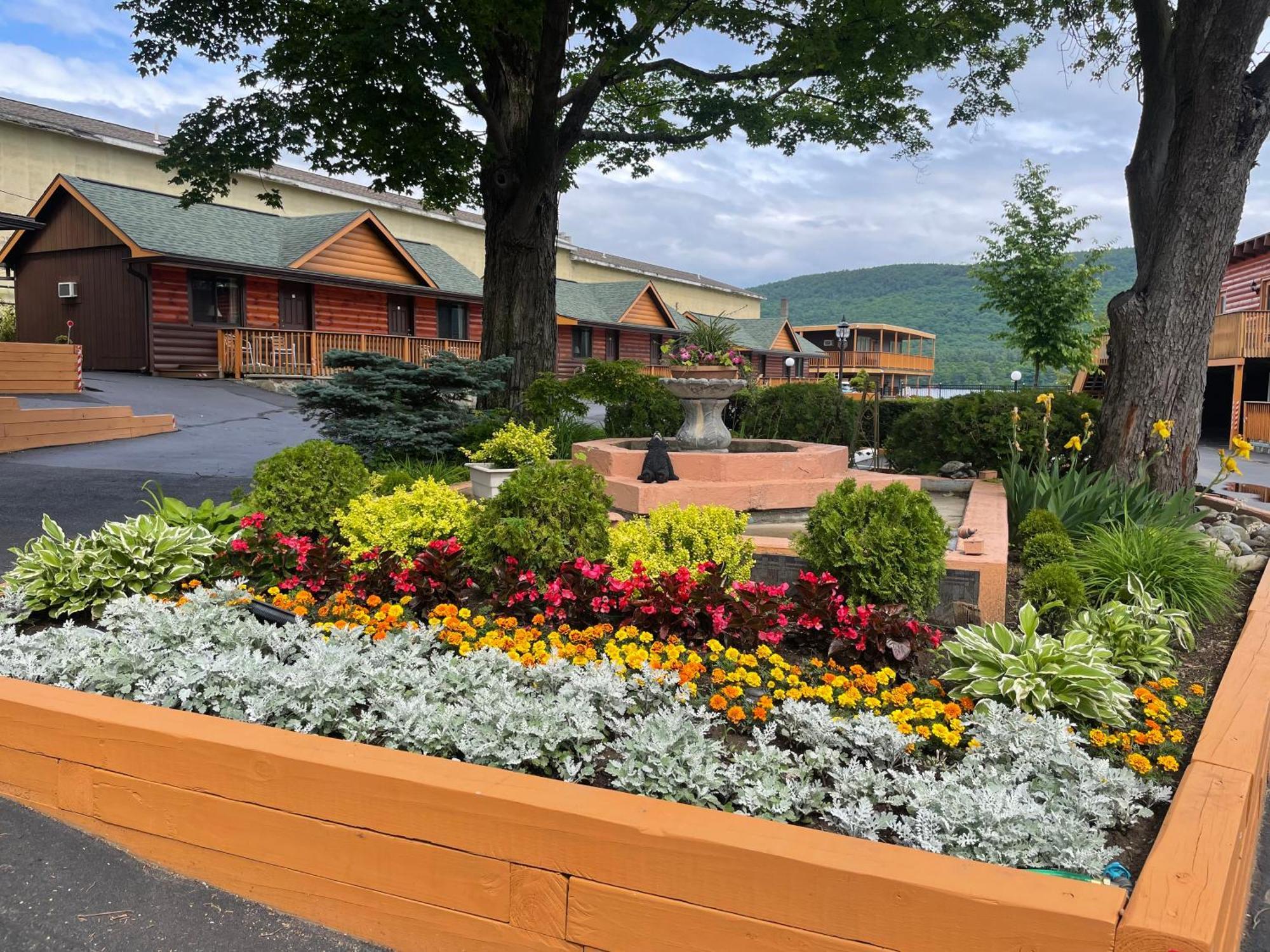 Lake Crest Inn Lake George Eksteriør bilde