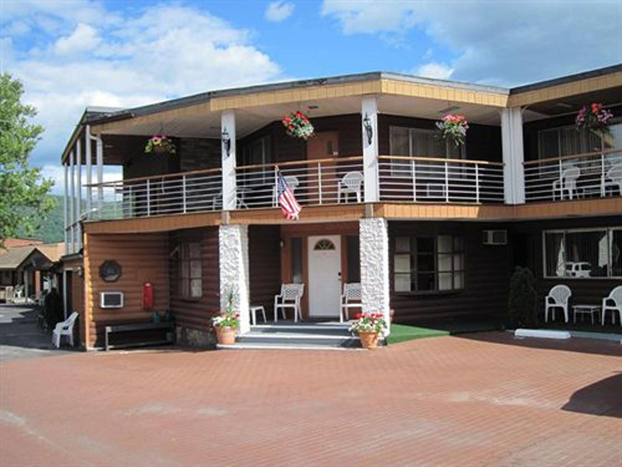 Lake Crest Inn Lake George Eksteriør bilde